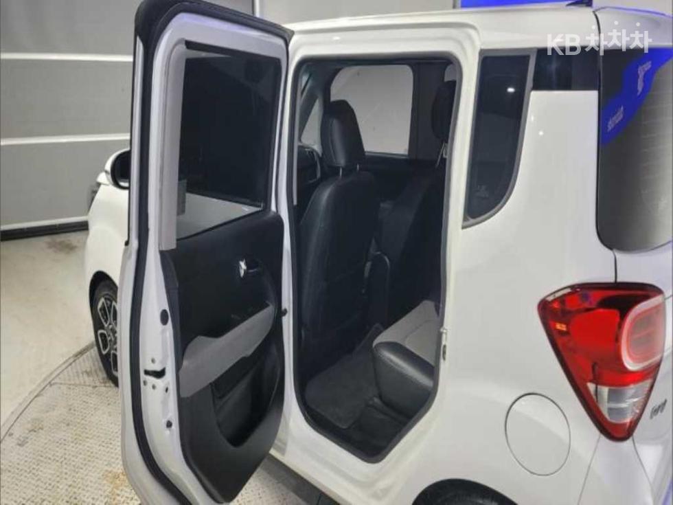 2018 - kia ray