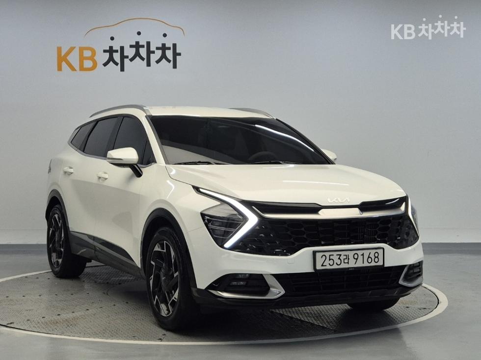 2022 - kia sportage