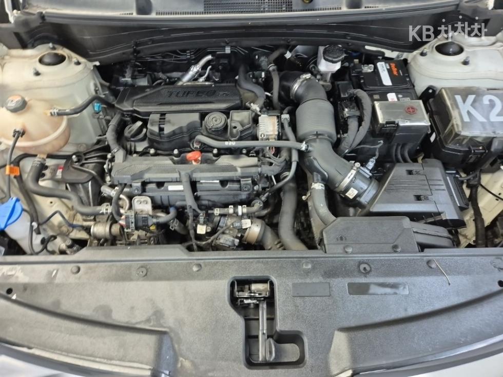 2022 - kia sportage