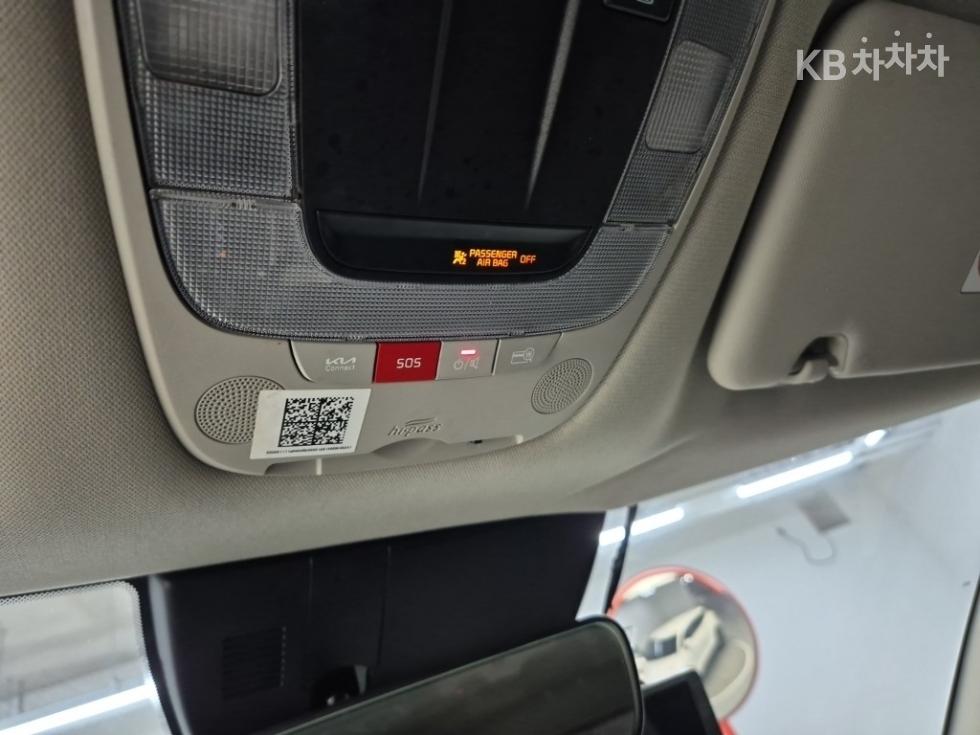 2022 - kia sportage