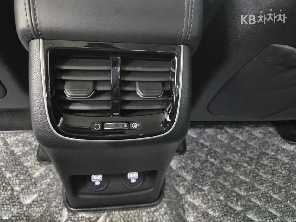 2020 - kia k7