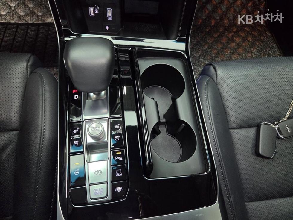 2020 - kia k7