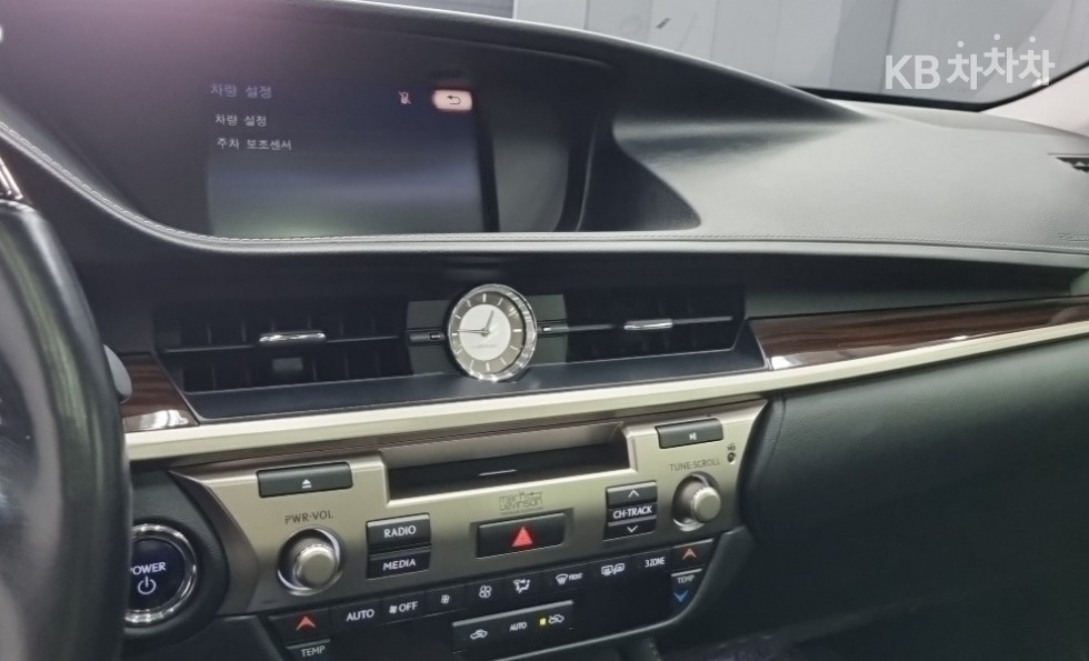 2017 - lexus es