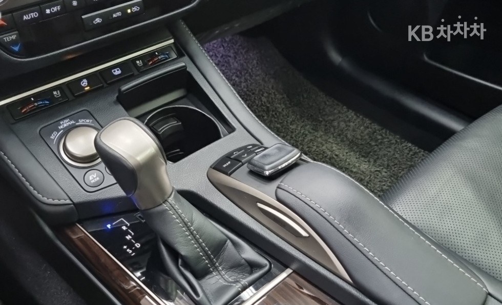 2017 - lexus es