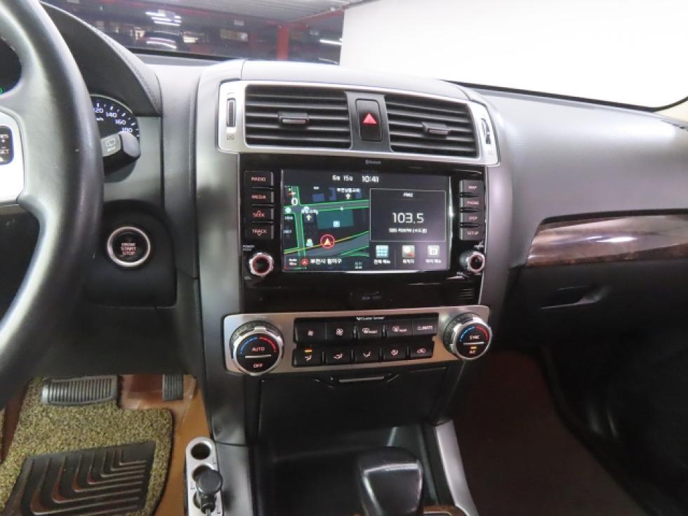 2018 - kia mohave