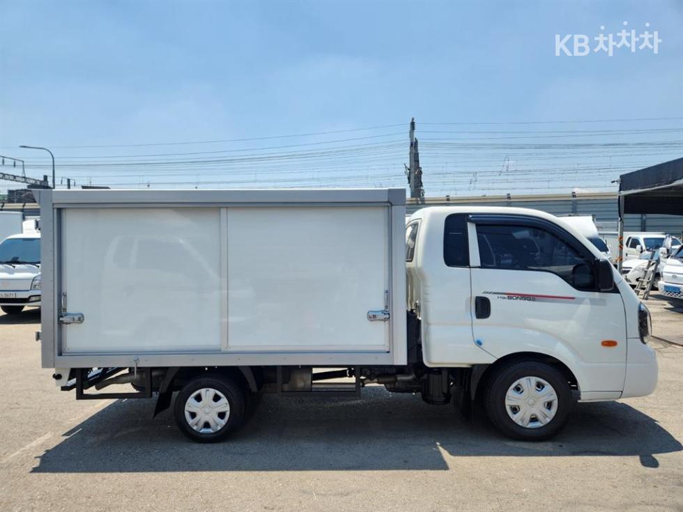 2024 - kia bongo iii