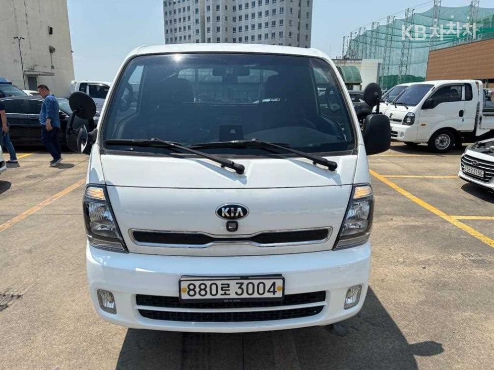 2020 - kia bongo iii