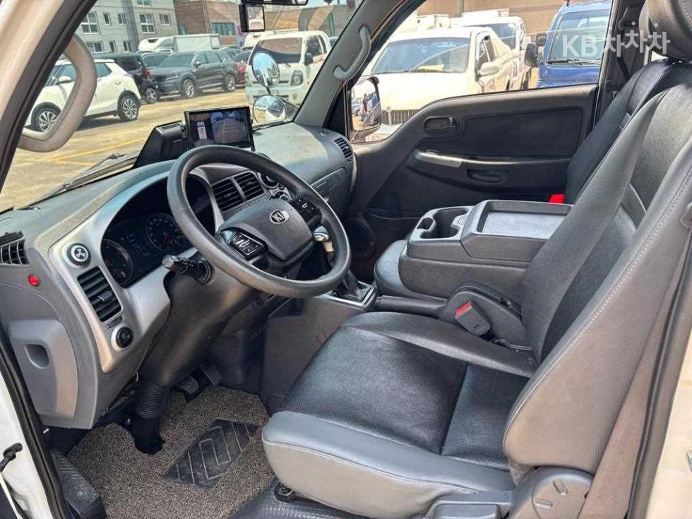 2020 - kia bongo iii