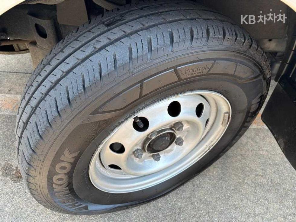 2020 - kia bongo iii