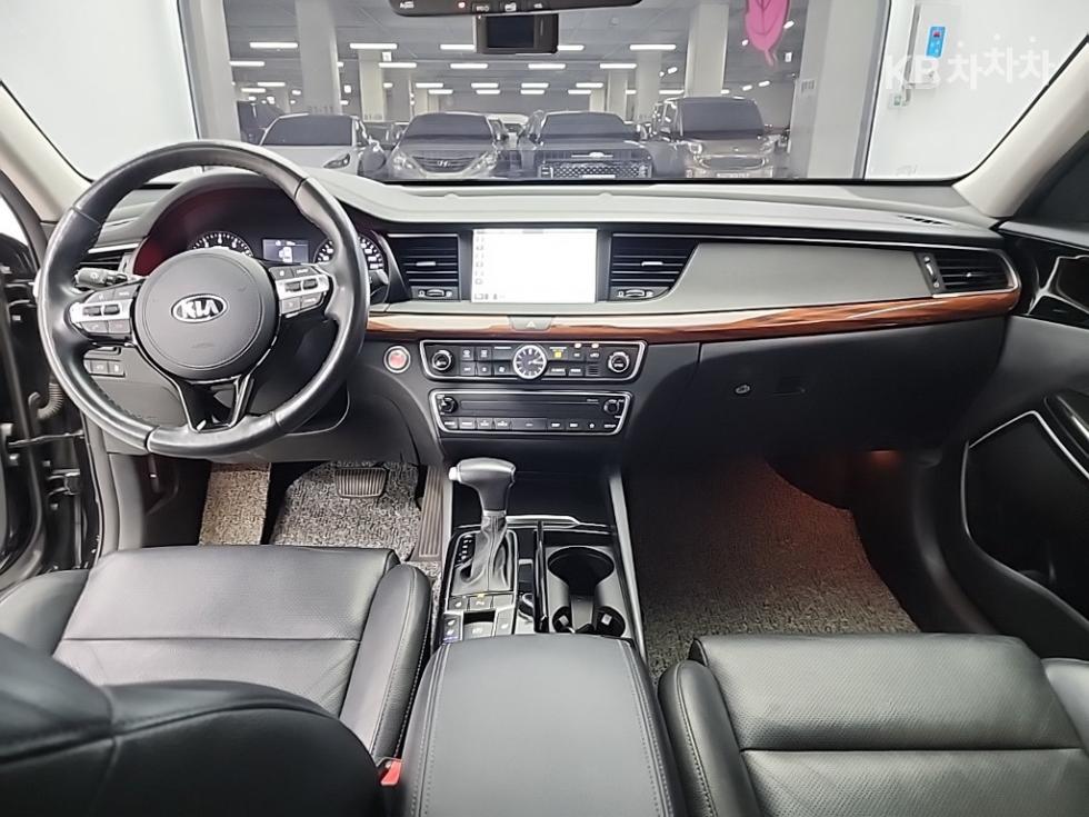 2017 - kia k7