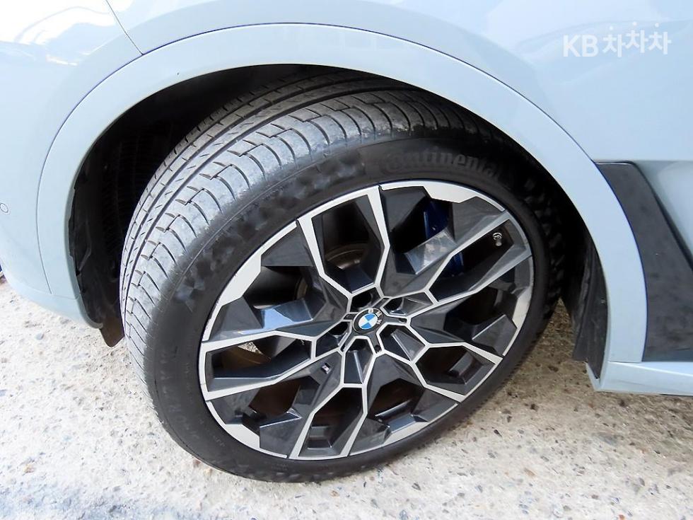 BMW X7 — miniaturë 20