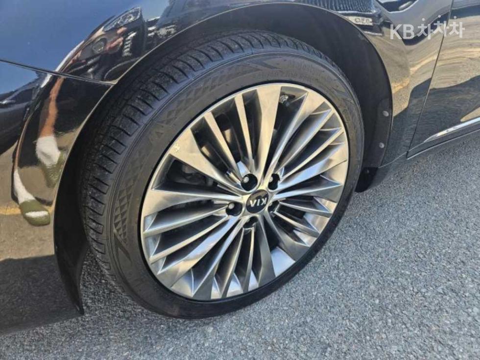 2019 - kia k7