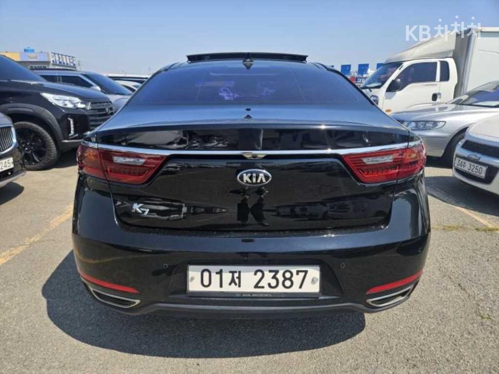2019 - kia k7
