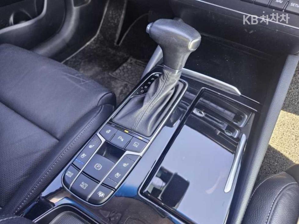 2019 - kia k7