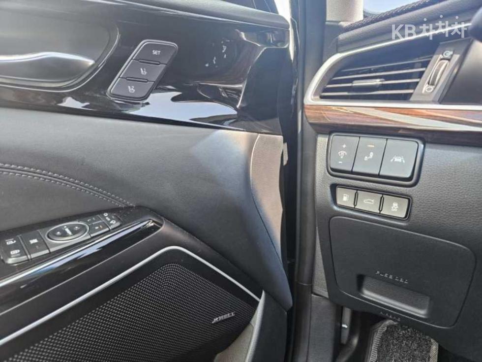 2019 - kia k7