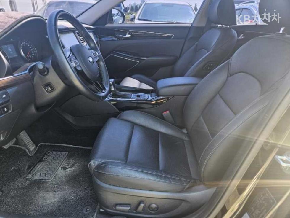 2019 - kia k7