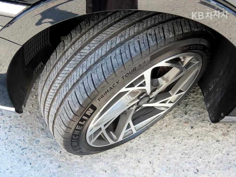 2022 Genesis G90(RS4) photo
