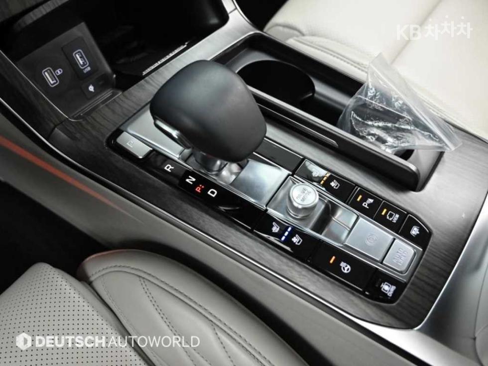 2020 - kia k7