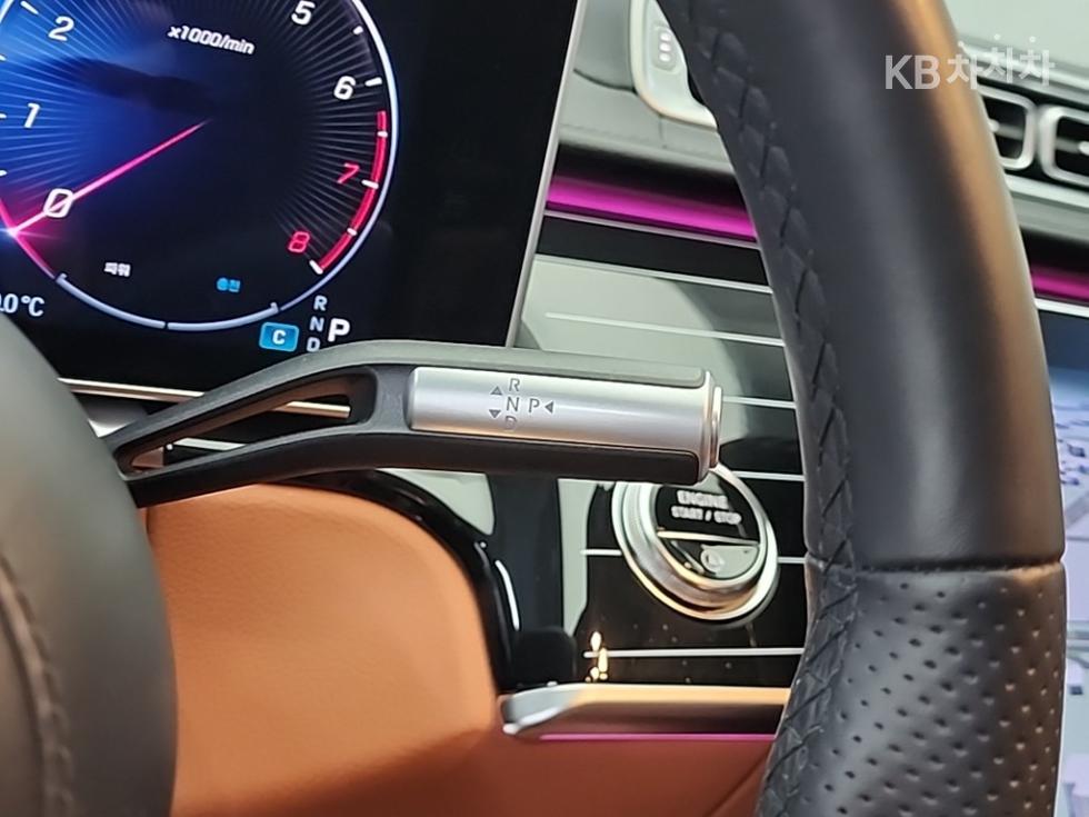 Mercedes-Benz S-klasse — miniaturë 8