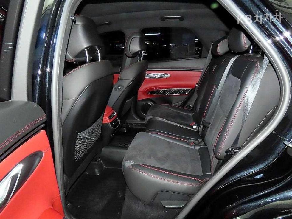 2021 Genesis GV70 photo