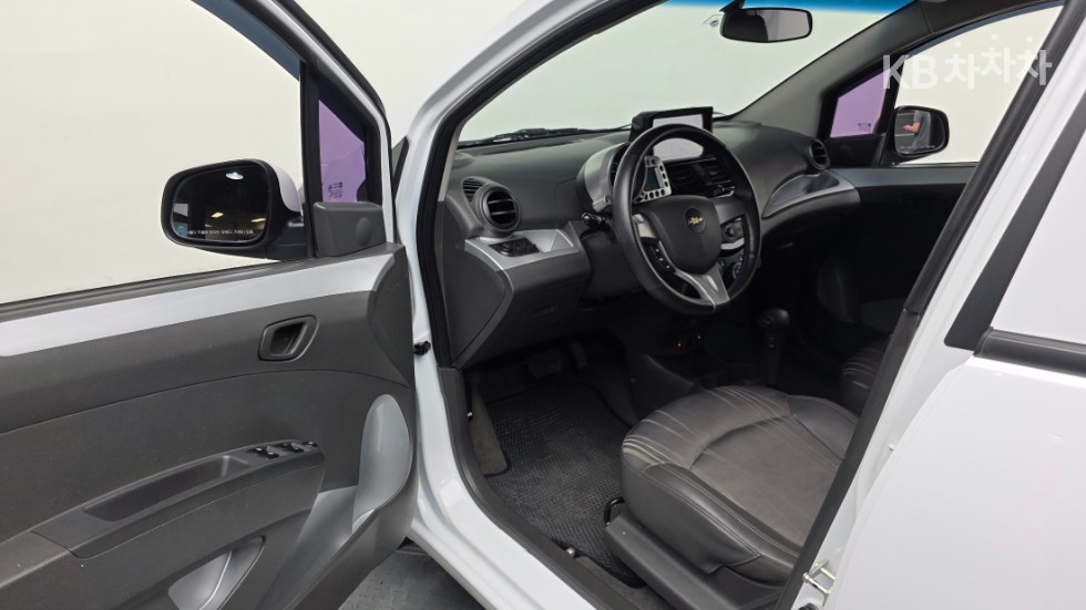 Chevrolet Spark — miniaturë 15