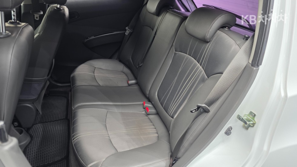 Chevrolet Spark — miniaturë 16