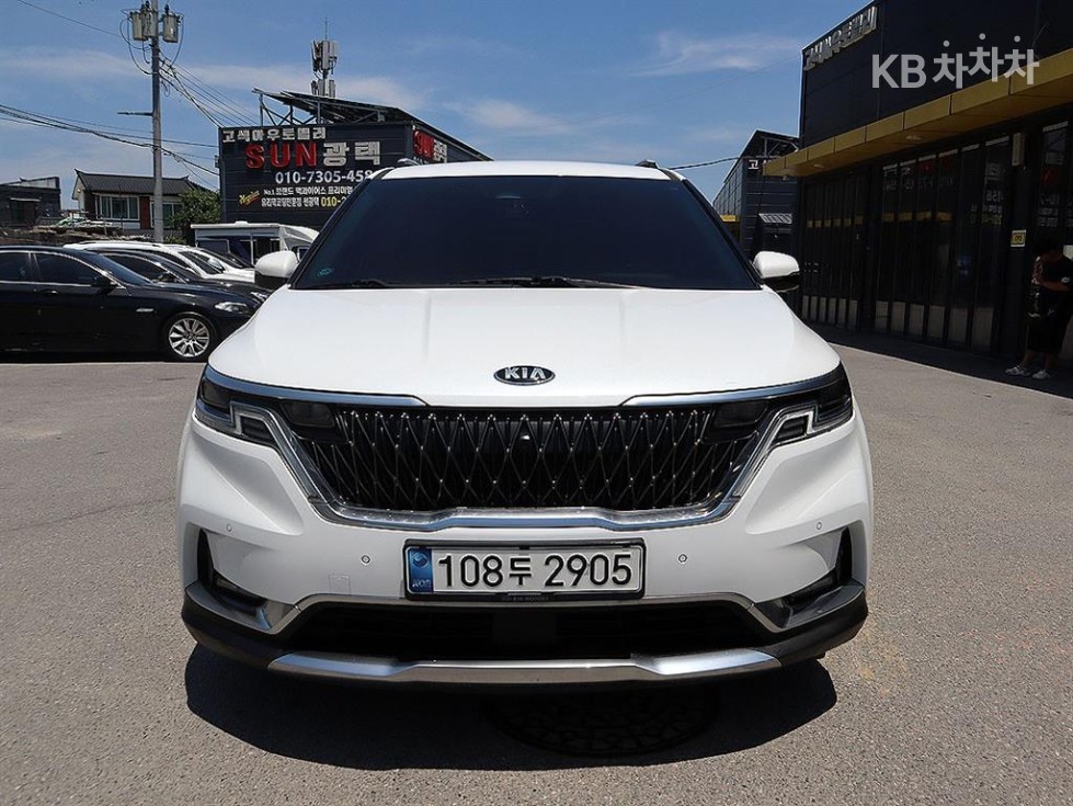 2021 - kia carnival
