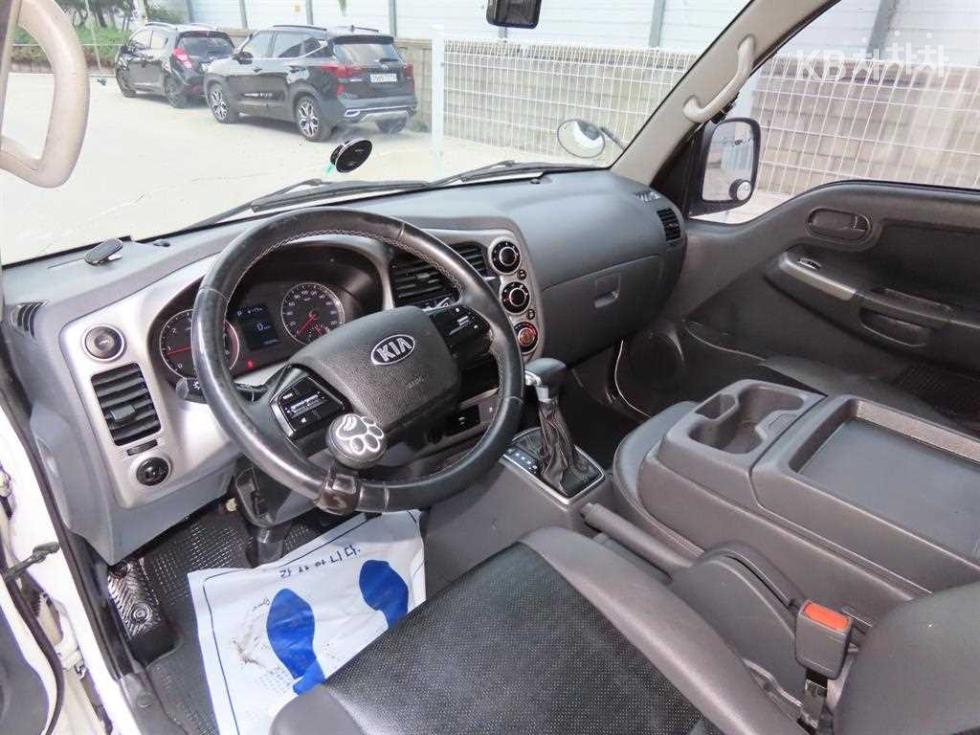 2020 - kia bongo iii