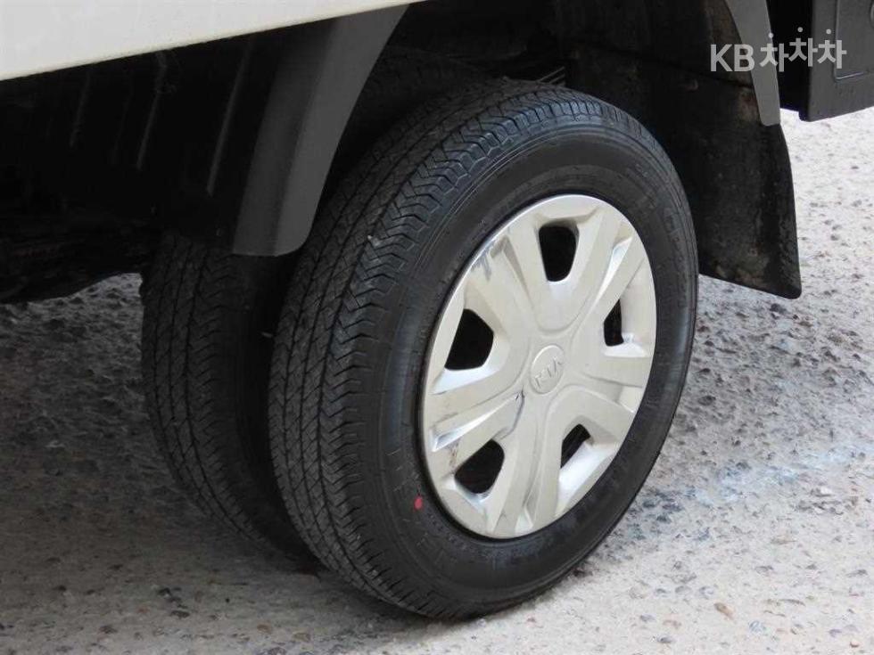2020 - kia bongo iii
