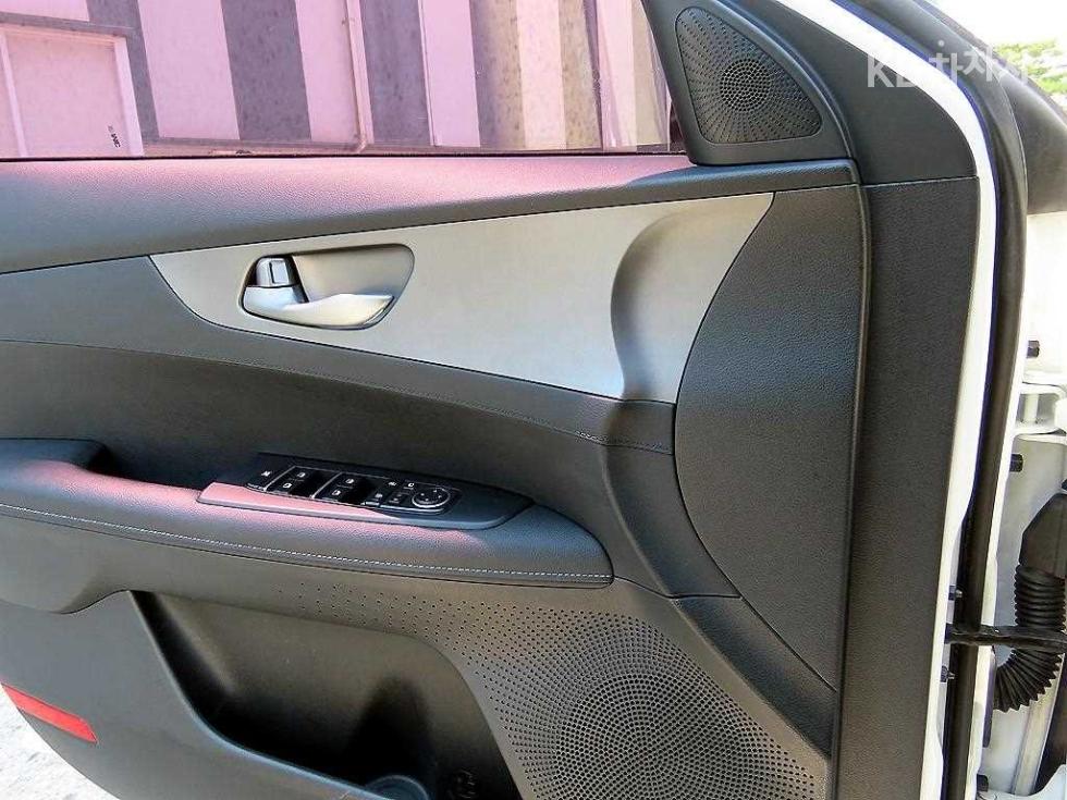 2019 - kia k3