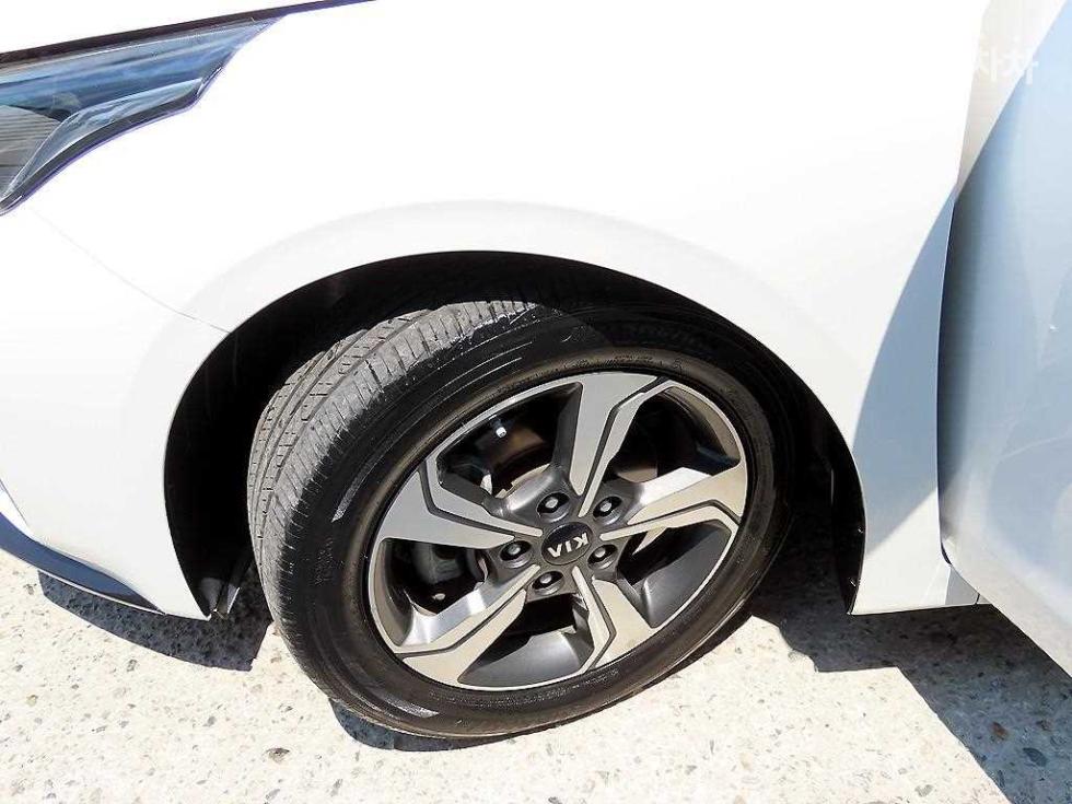 2019 - kia k3