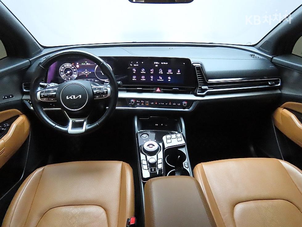 2022 - kia sportage