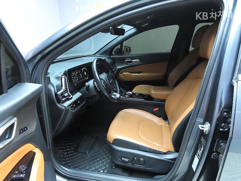 2022 - kia sportage