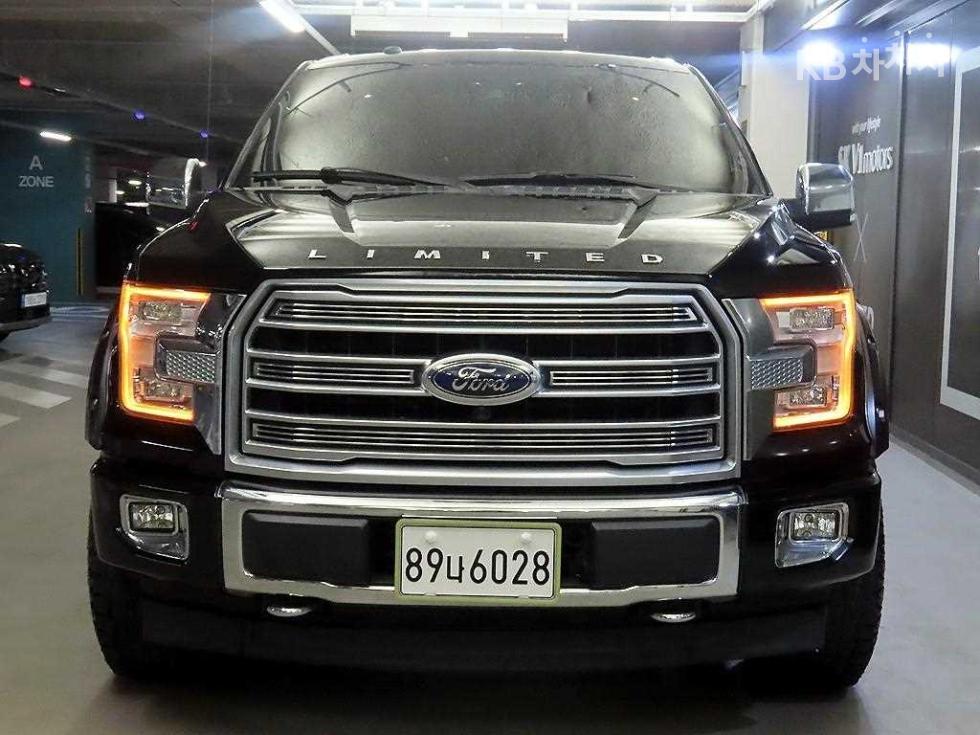 2017 Ford F150 photo