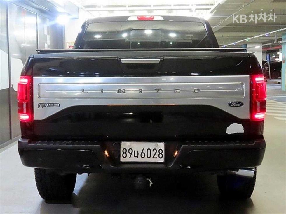 2017 Ford F150 photo