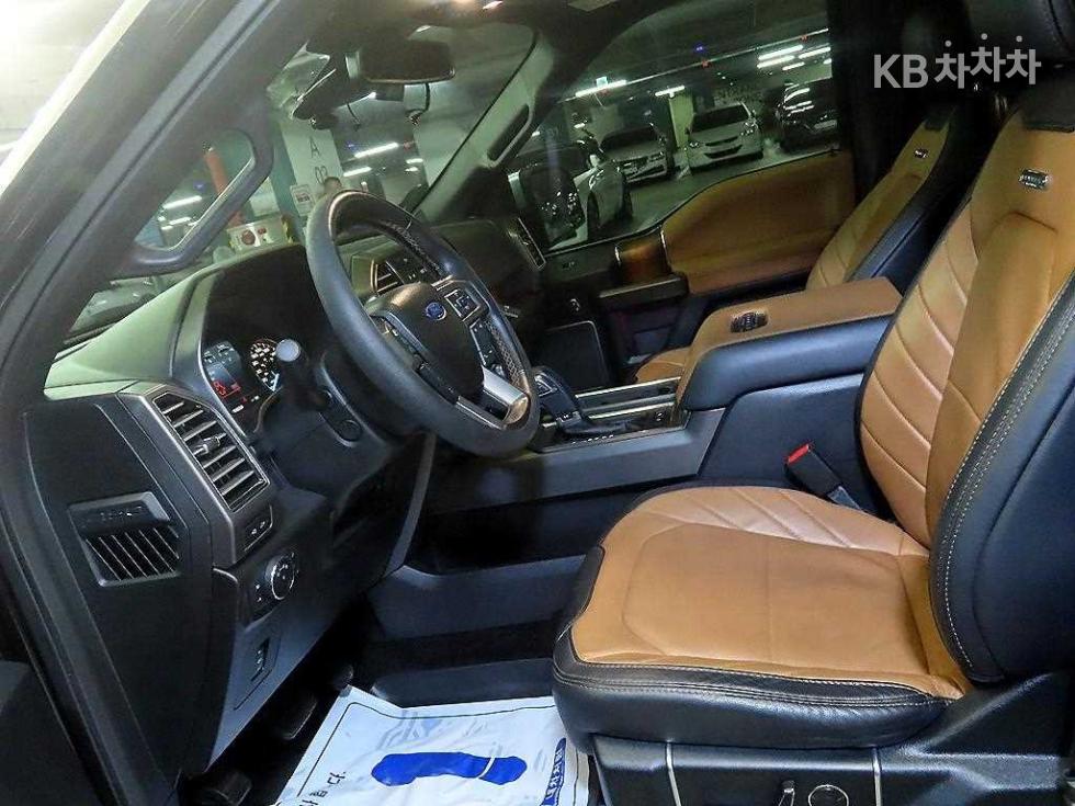2017 Ford F150 photo