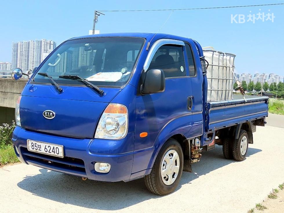 2012 - kia bongo iii