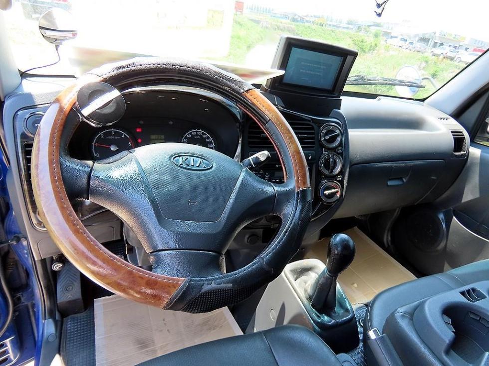 2012 - kia bongo iii