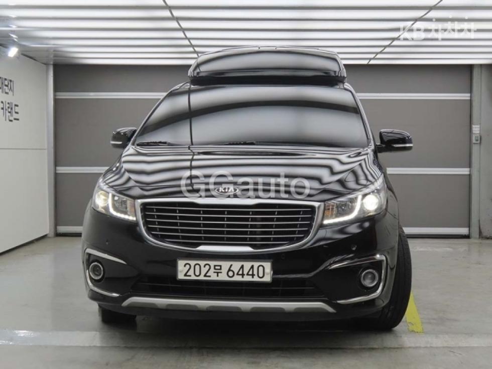 2017 - kia carnival