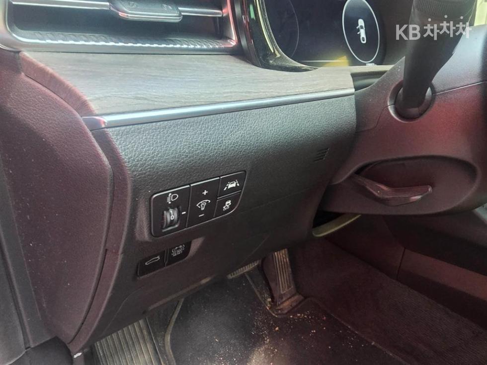 2021 - kia k5