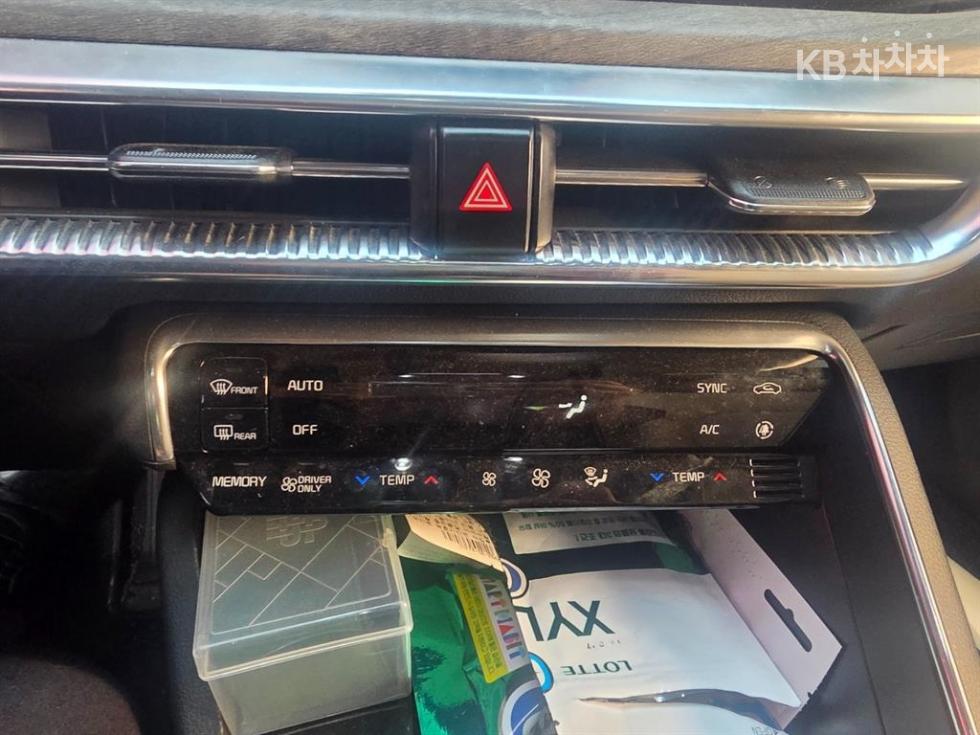 2021 - kia k5
