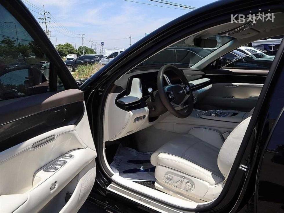 2022 Genesis G90(RS4) photo