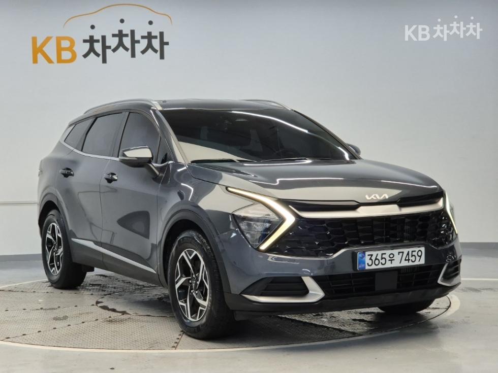 2022 - kia sportage