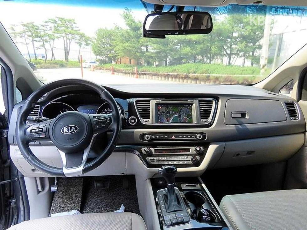 2016 - kia carnival