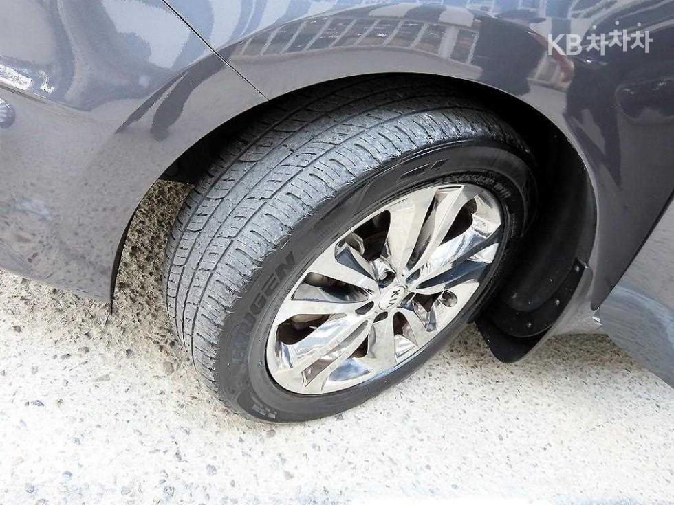 2016 - kia carnival