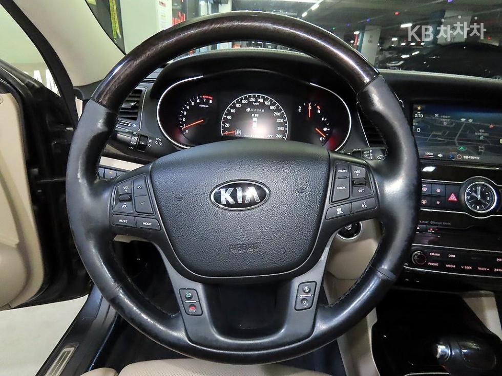 2013 - kia k7