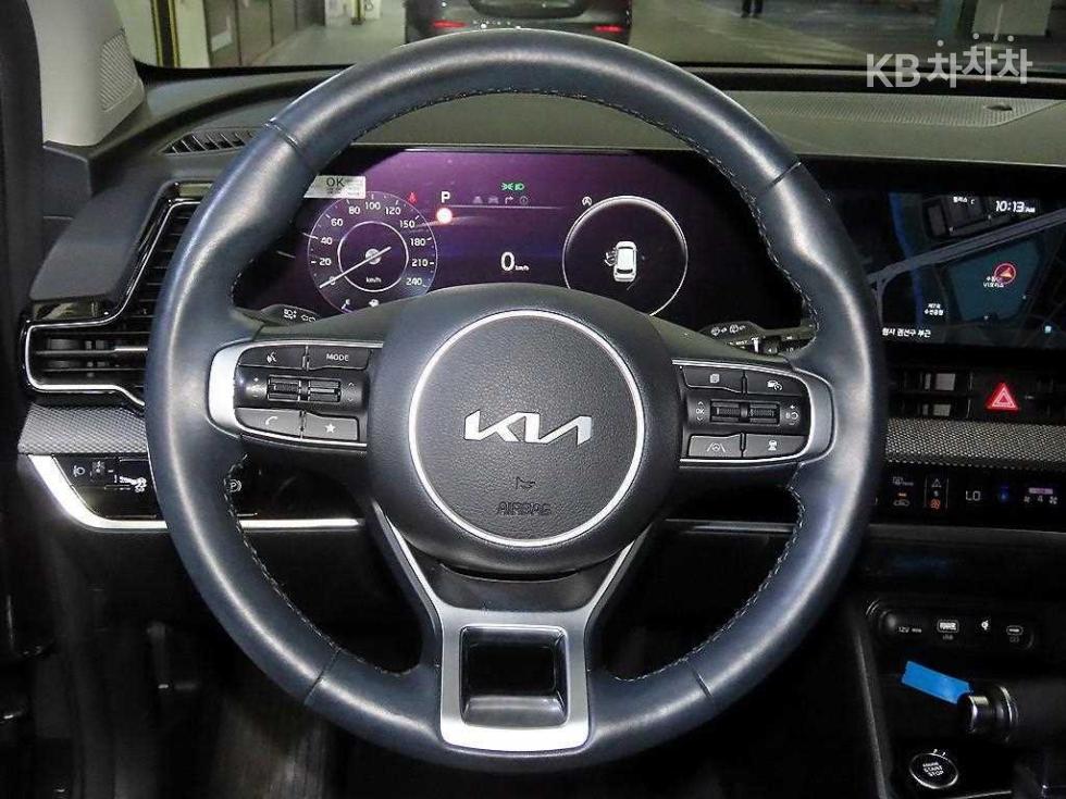 2022 - kia sportage