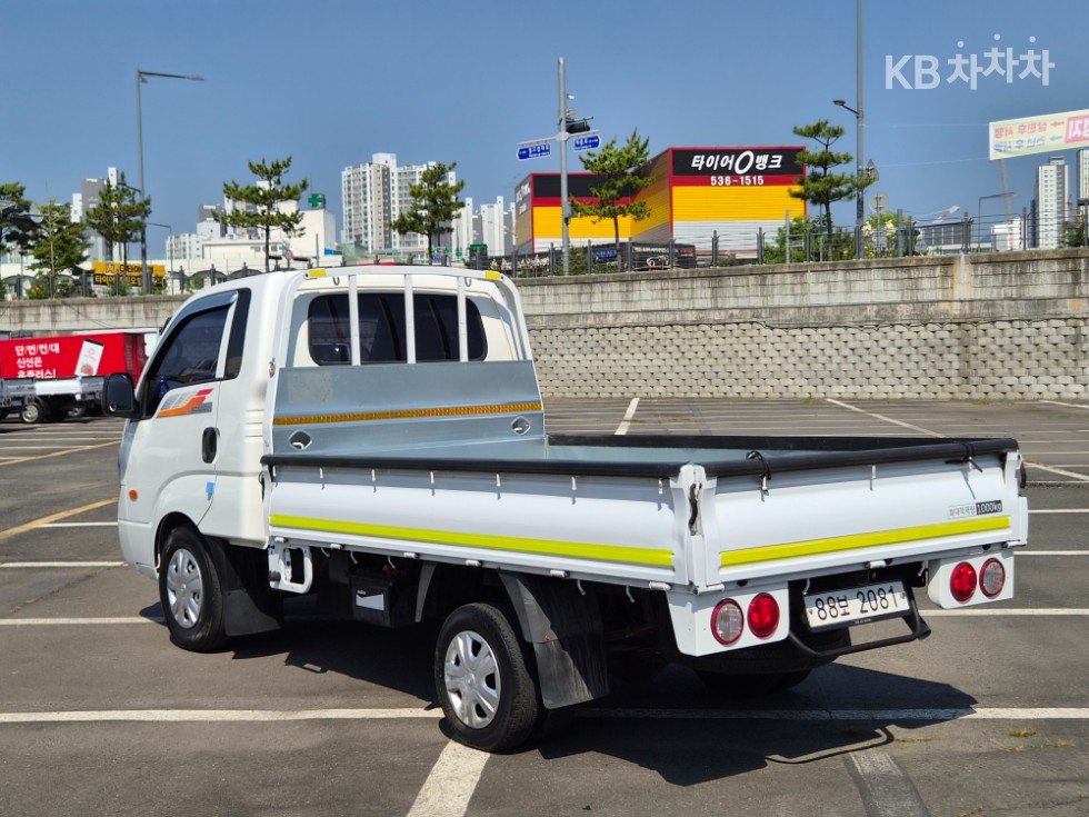 2018 - kia bongo iii