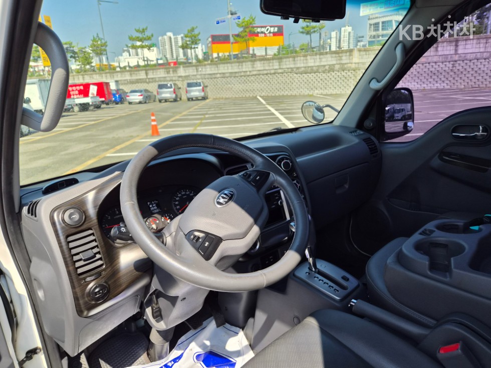 2018 - kia bongo iii