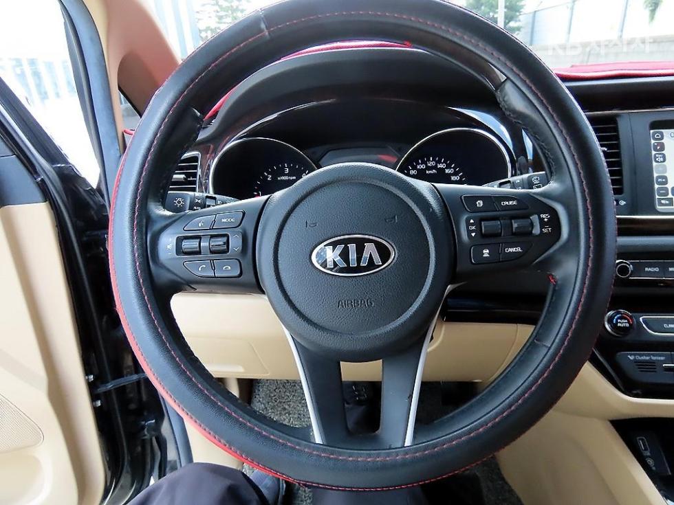 2020 - kia carnival
